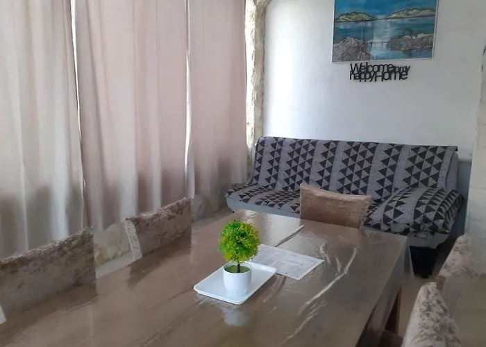 Tudek Apartment *