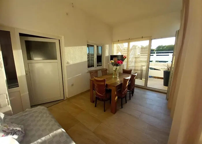 Tudek Apartment *