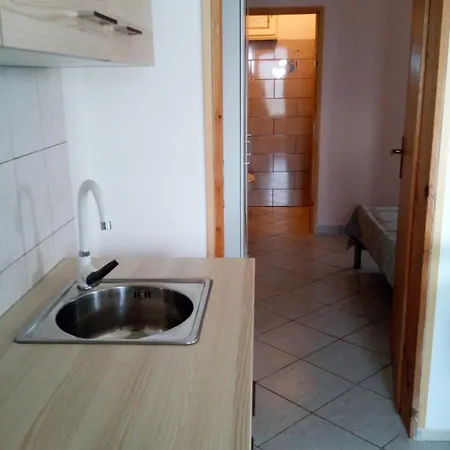 Tudek Apartment Vir